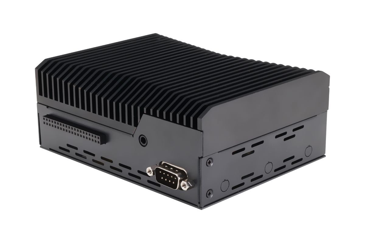 up-nexus-wcl-edge-back-io-panel